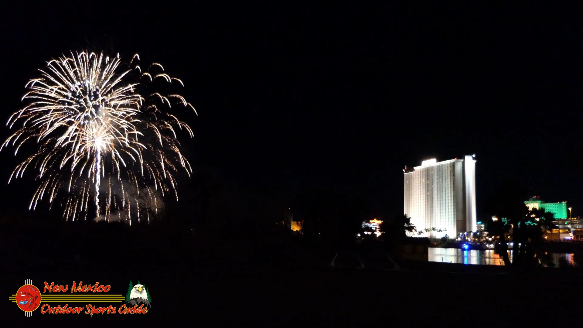 Colorado River Fireworks Laughlin, Nevada Christmas Night 2020